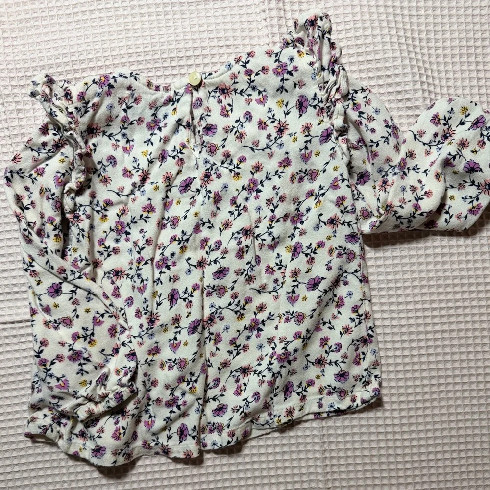 Old Navy White Floral Top